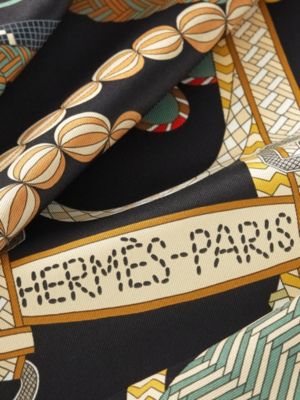 カレ 70 《トゥー・タン・トレス》 - パープル | Hermès - エルメス